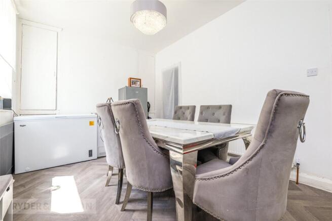3 bed Terraced for sale Image 6