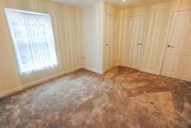 Bedroom 1.jpg