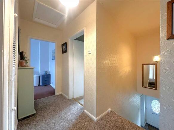 3 bed House for sale Image 12