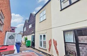 6a, Connaught Mews, Ilford IG1 1RN