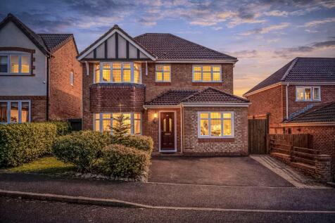 Burgh Wood Way, Chorley, PR7