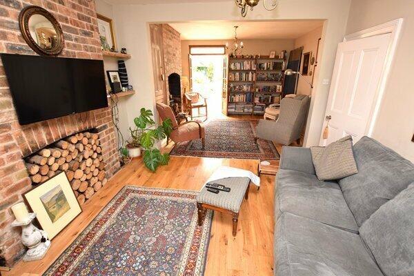 lounge & living room