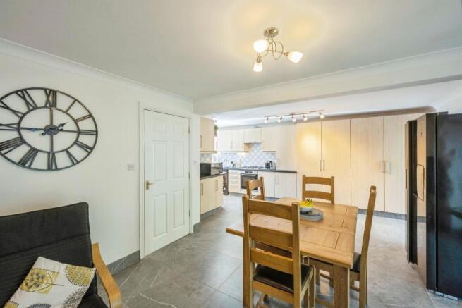3 bed Detached for sale Image 7