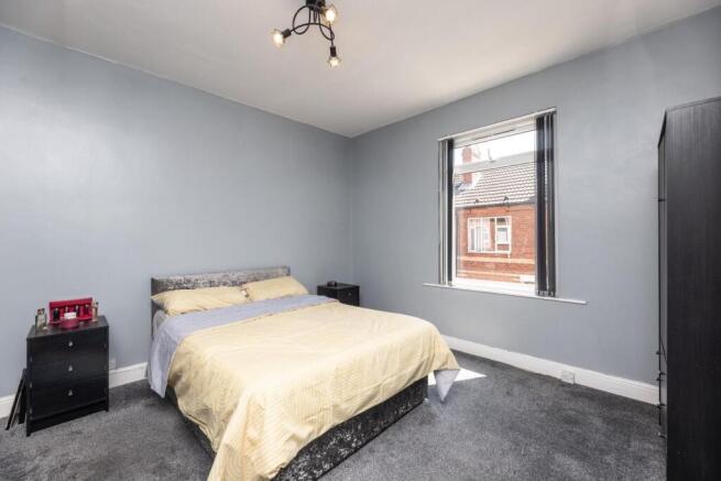 2 bed Terraced for sale Image 8