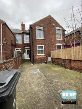 1 bed House Share to rent Image 7