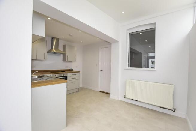 Kitchen/ Dining room