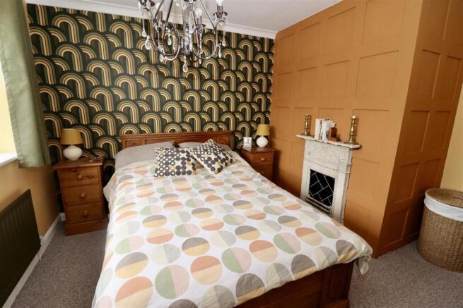 3 bed Semi-Detached for sale Image 9