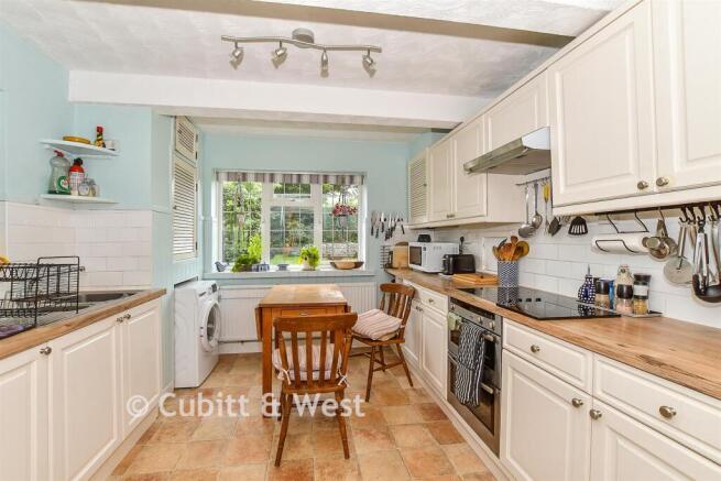 Kitchen/ Breakfast Room
