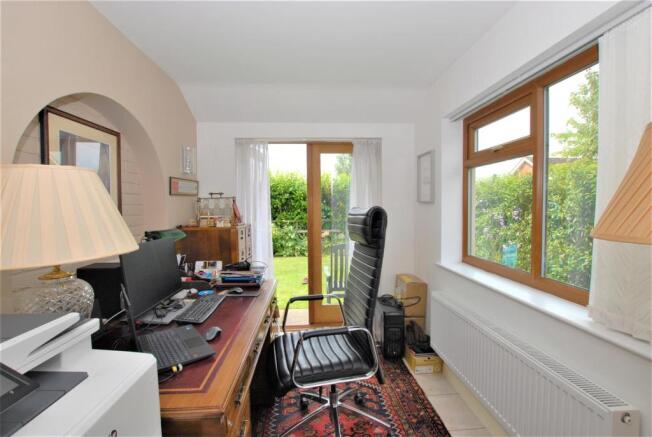 Photo 10