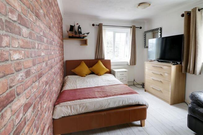 Bedroom 1 (Double)