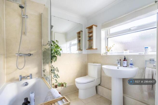 2 bed Terraced to rent Image 11