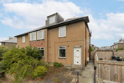 42 Carrick Knowe Hill, Edinburgh, EH12 7BU