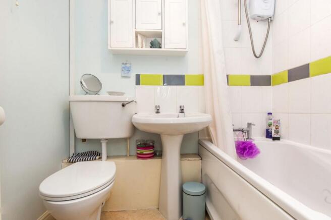 bathroom (Main)