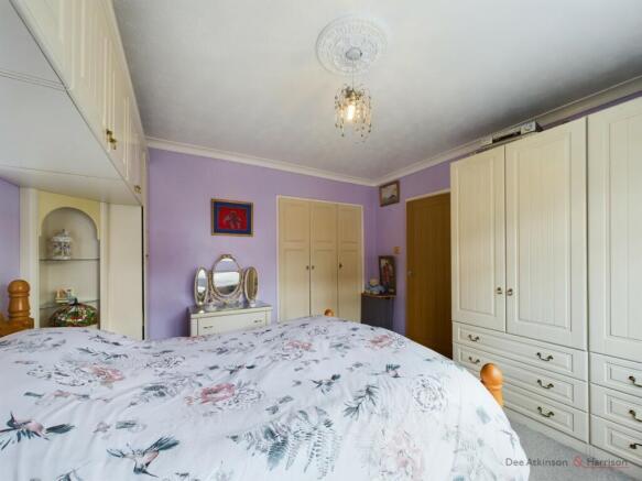 2 bed Detached Bungalow for sale Image 11
