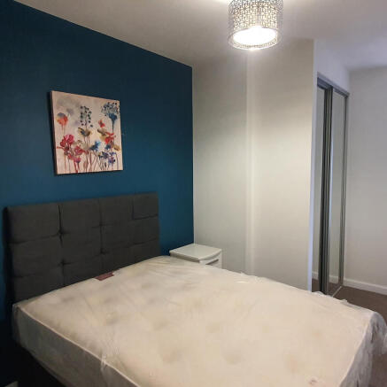 2 bed Apartment to rent Image 10