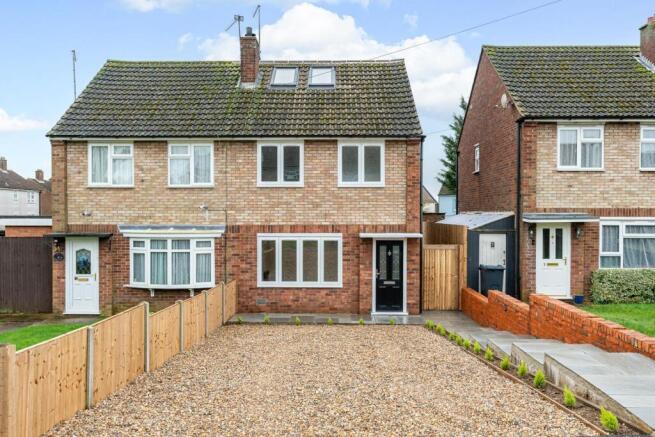 3-bed semi-detached on Jubilee Avenue - Ware - Chain Free, £500,000