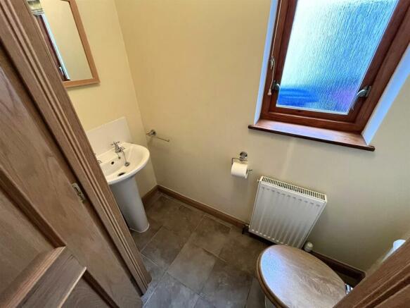 GUEST WC