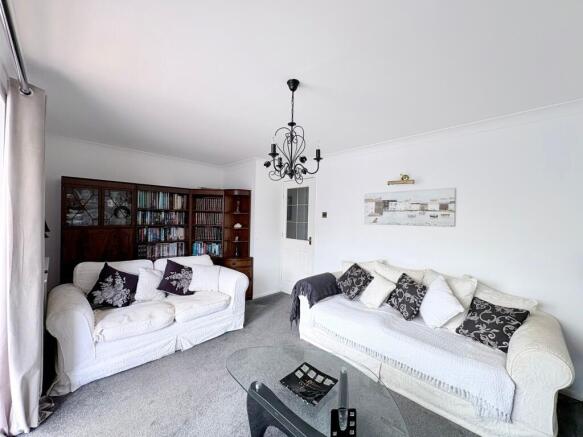 2 bed Semi-Detached Bungalow for sale Image 7