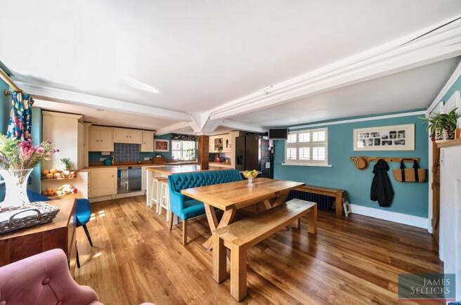 Open plan dining kitchen