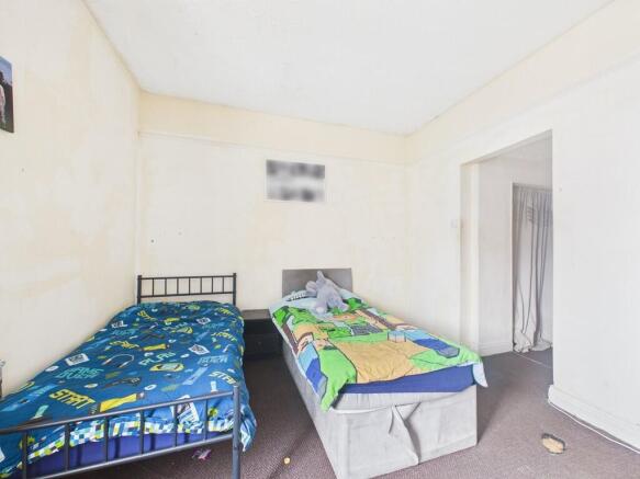 3 bed Terraced for sale Image 4