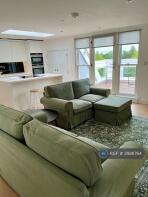 Flat 1, 3, King Georges Walk, Esher KT10 9FJ