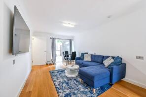 10, Lockhart Close, London N7 8ST