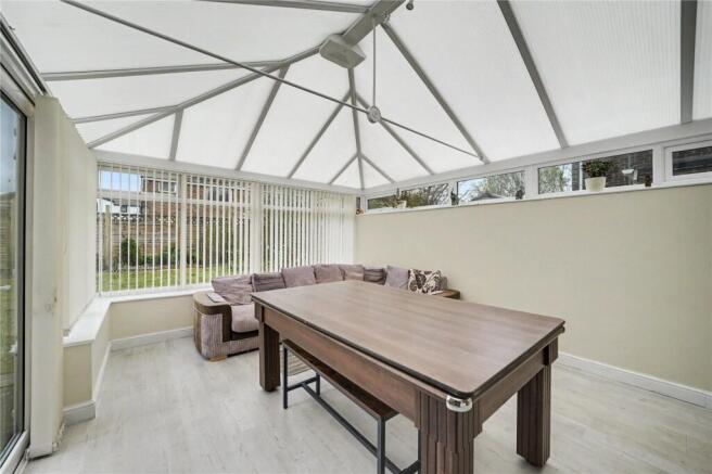 5 bed Detached for sale Image 4