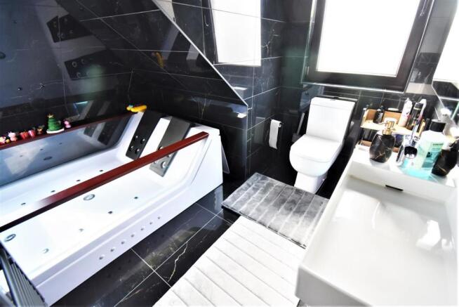 Ensuite