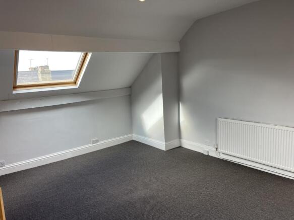 3 bed Not Specified to rent Image 9