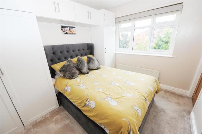 4 bed Detached to rent Image 7