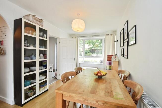 3 bed Semi-Detached for sale Image 7