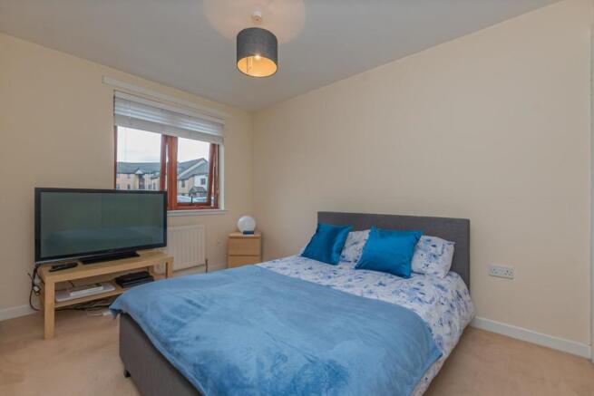 11. Bedroom 2 (1).jpg