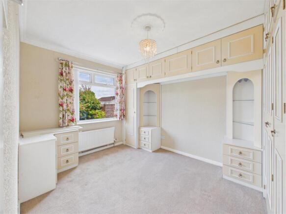 2 bed Semi-Detached Bungalow for sale Image 6