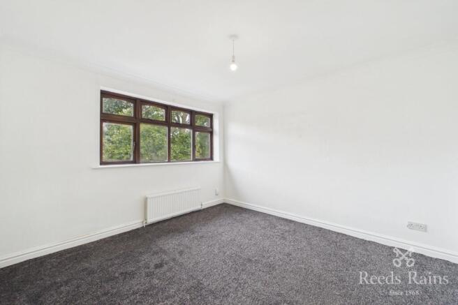 3 bed Semi-Detached to rent Image 6