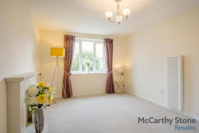 8693630-interior05.jpg