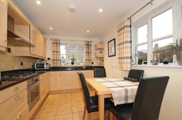 Kitchen/Breakfast