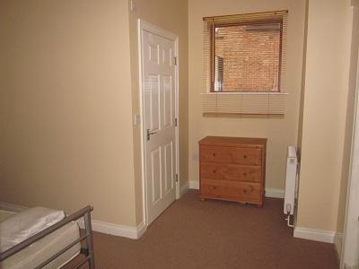 1 bed Apartment to rent Image 6