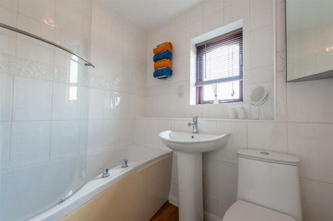 Bathroom.jpg