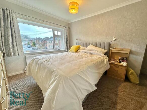 3 bed Semi-Detached for sale Image 12