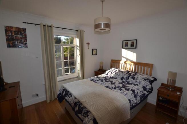 BEDROOM 1: