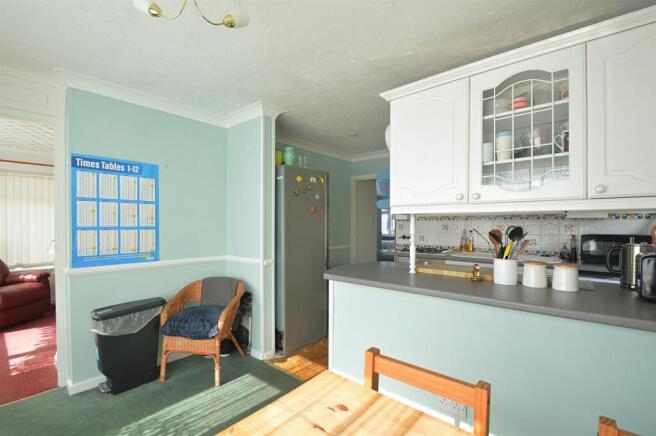 resizedKitchen3.jpg