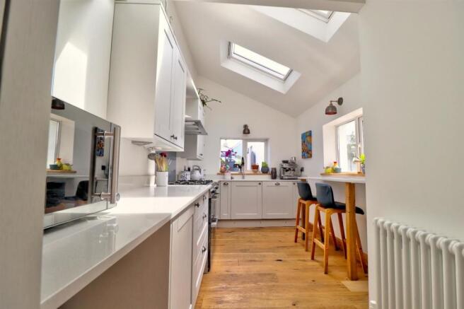 Kitchen .1.jpg