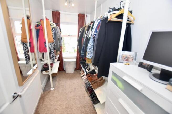 Walk-in Wardrobe