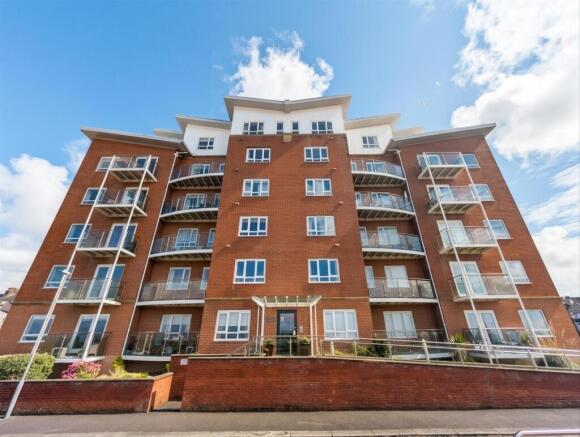 Grosvenor front imag