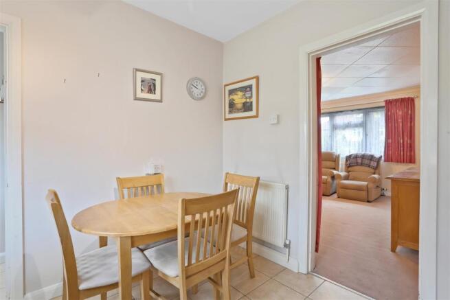 830186517 - 52 Windborough Road , SM5 8.jpg