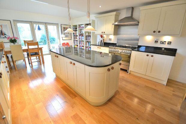 Dining/Living Kitche