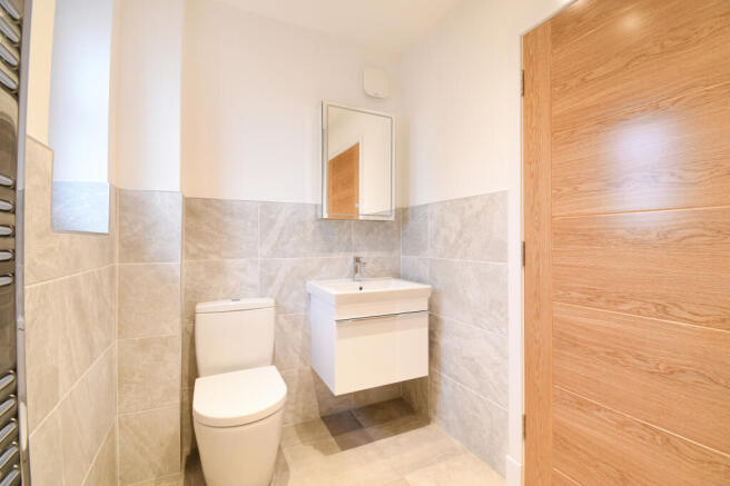 Bed 1 Ensuite