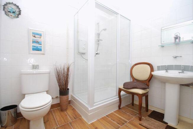 Ensuite Shower...