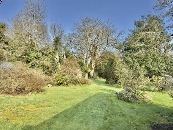 03 - Mature Gardens.jpeg