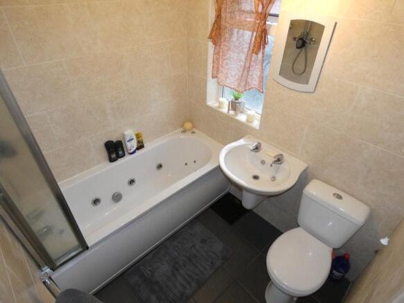 Photo 10